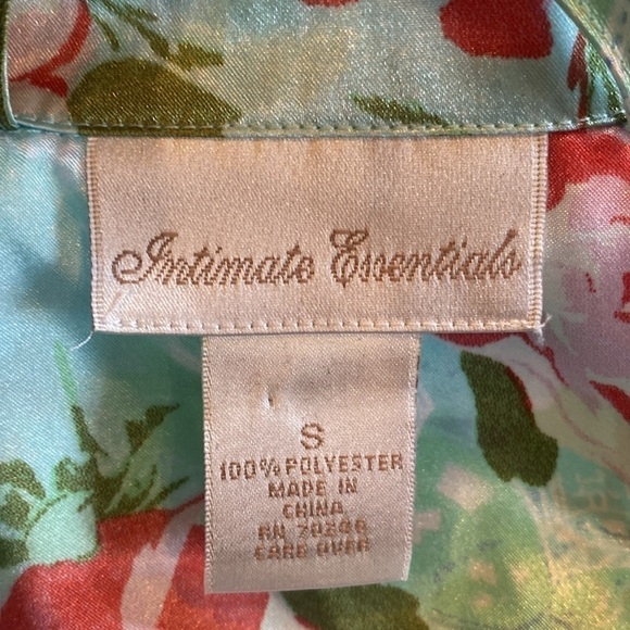 Intimate Essentials ruffled floral pastel  satiny silky long Robe roses sz S - Picture 12 of 13